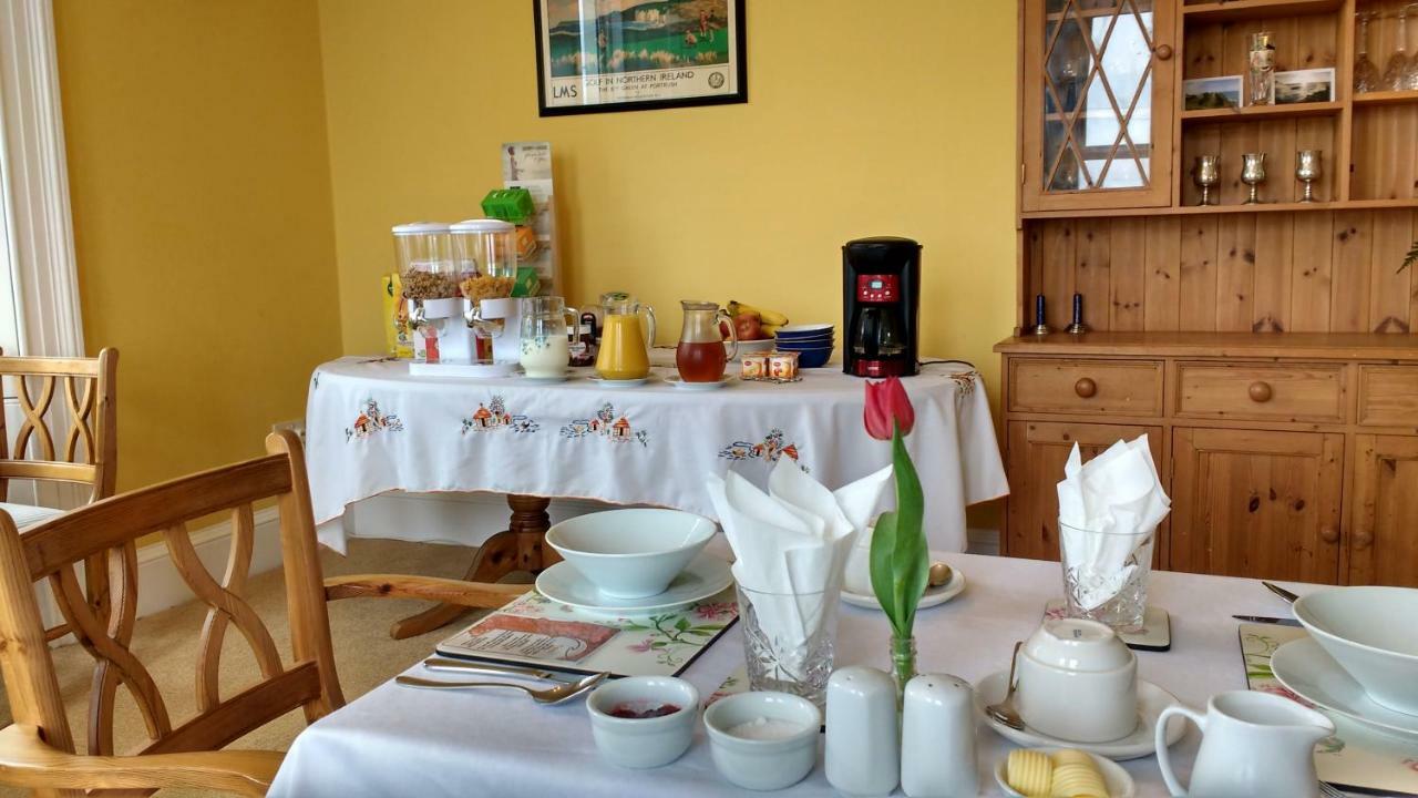 Bed and Breakfast Rush View à Portrush Extérieur photo